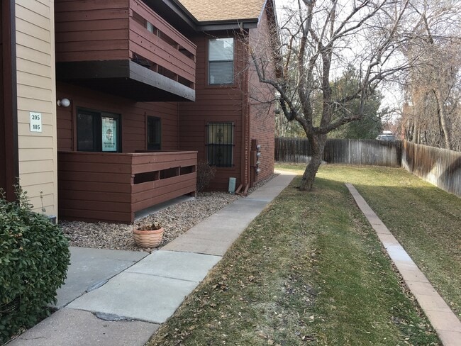 Building Photo - 7110 W 20th Ave