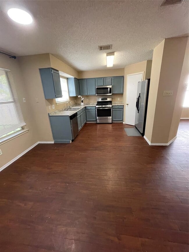 Building Photo - 13912 Conner Downs Dr