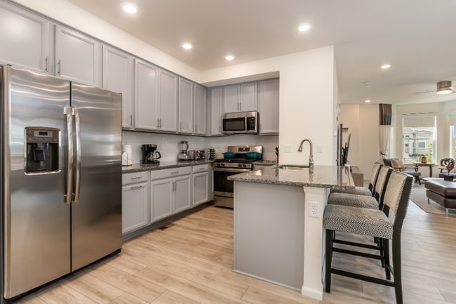 Building Photo - 458 Zeppelin Wy