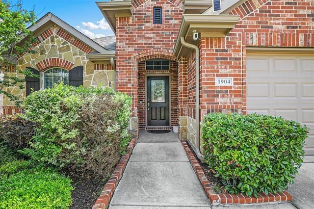 Foto del edificio - 1904 Hidden Fairway Dr