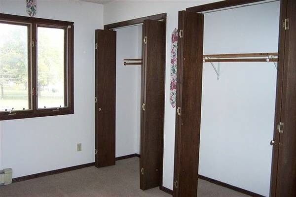 Interior Photo - 515 W Monroe St