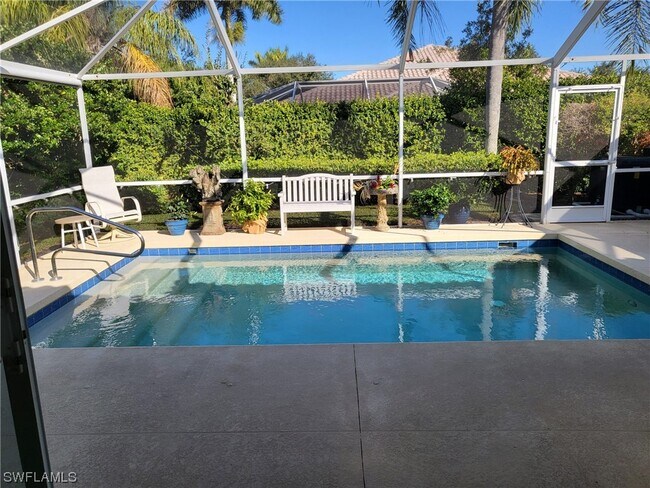 Foto del edificio - 7359 Emilia Ln
