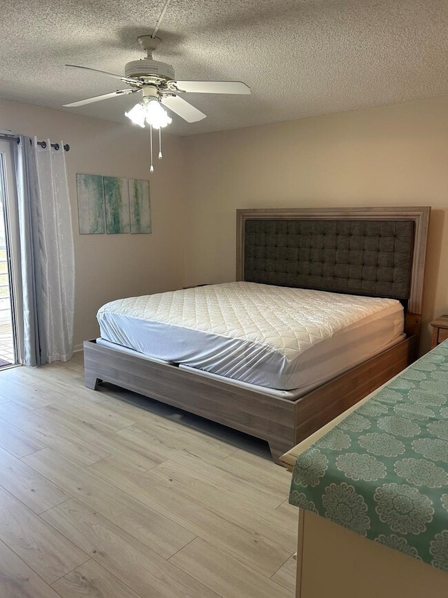 Foto del edificio - 4087 Cornwall E