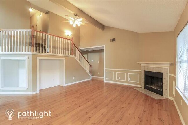 Building Photo - 409 Meadow St, Saginaw, TX, 76179