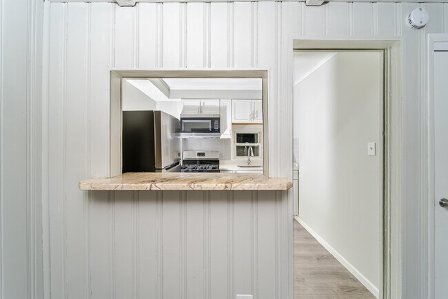 Foto del edificio - 139 N Pine Ave