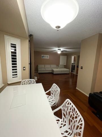 Building Photo - 4005 Rocky Point Dr