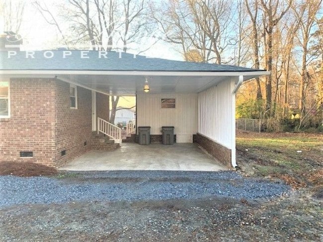 Building Photo - 307 S Myrtle School Rd