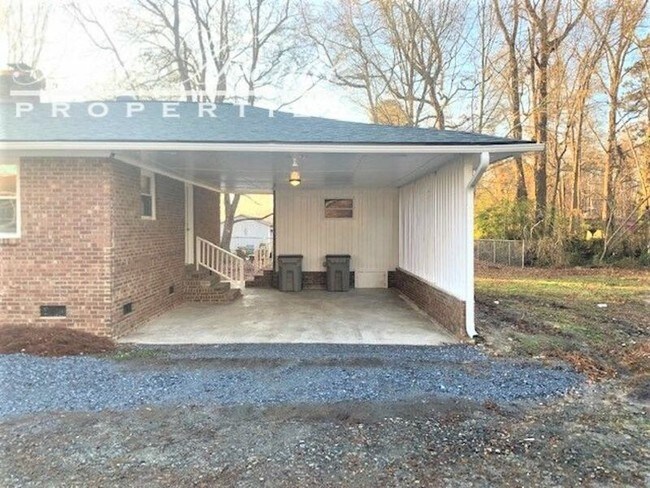 Foto del edificio - 307 S Myrtle School Rd