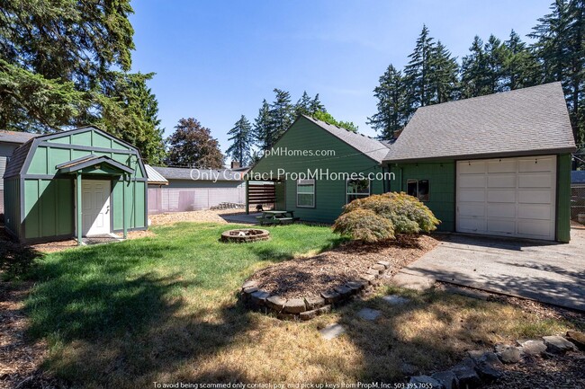 Building Photo - Light-Filled, Recently Updated Three Bedroom - Outstanding Outdoor Space!