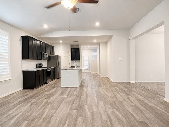 Foto del edificio - 11515 Bakersfield Pass