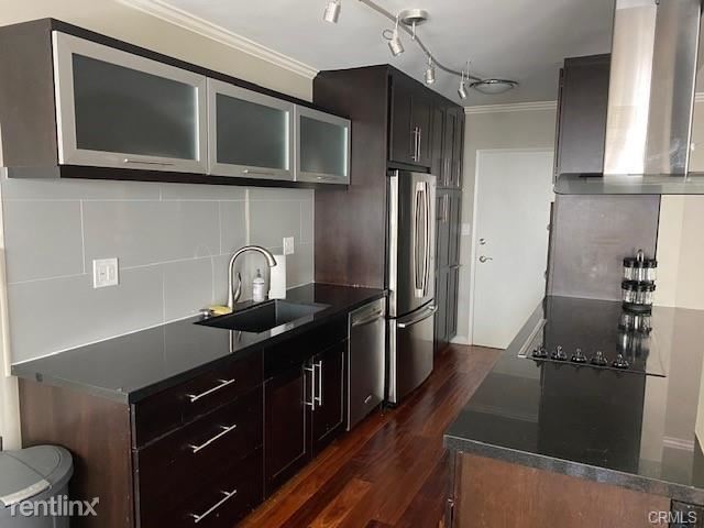 Foto del edificio - 2 br, 2 bath Condo - 1045 N Kings Rd