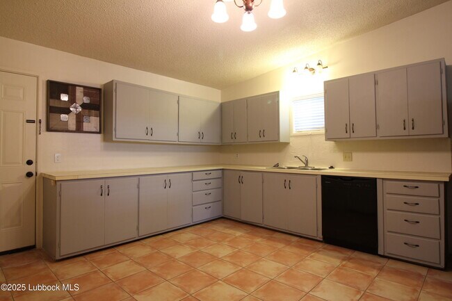 Foto del edificio - 4506 44th St