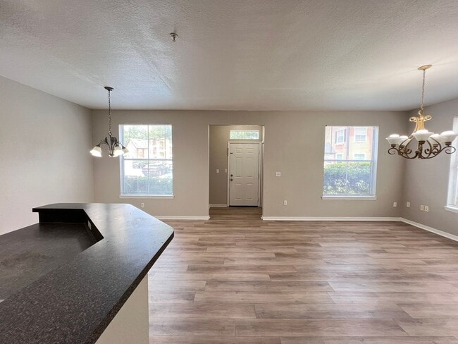 Building Photo - Gorgeous apartment for rent!