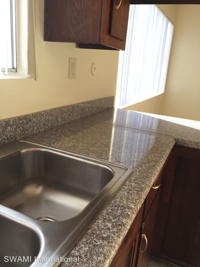 Foto del edificio - 4024 W 147th St