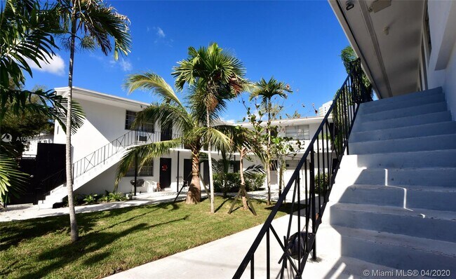 Foto del edificio - 310 SW 15th Rd