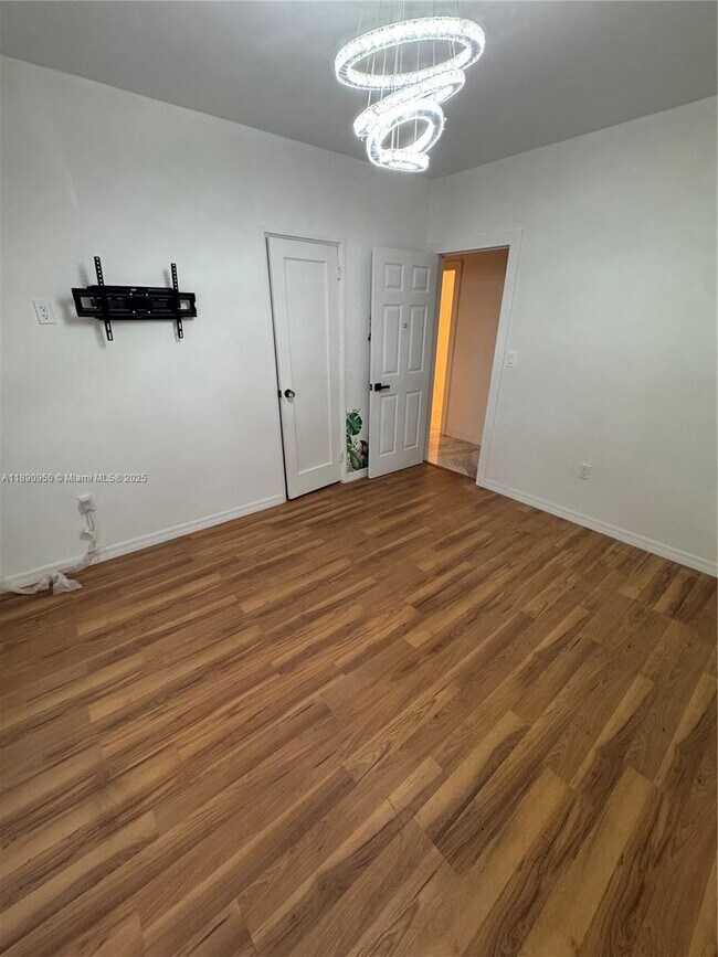 Building Photo - 110 NE 68th St