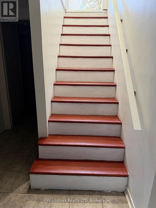 Building Photo - 6481 Erwin Crescent