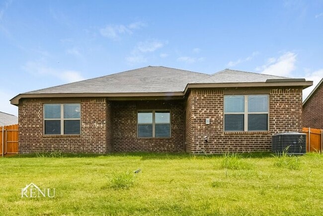 Building Photo - 1105 Wheatfield Ln