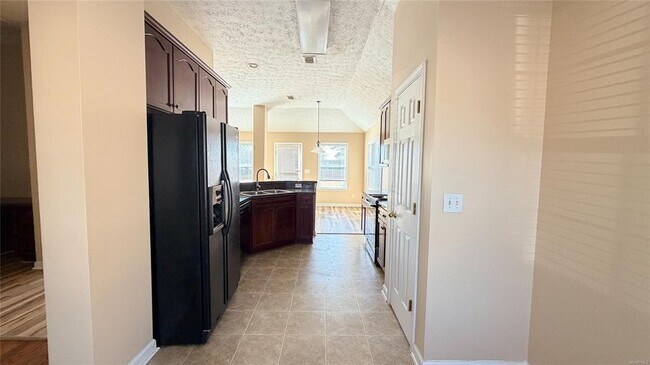 Building Photo - 3524 Claiborne Cir