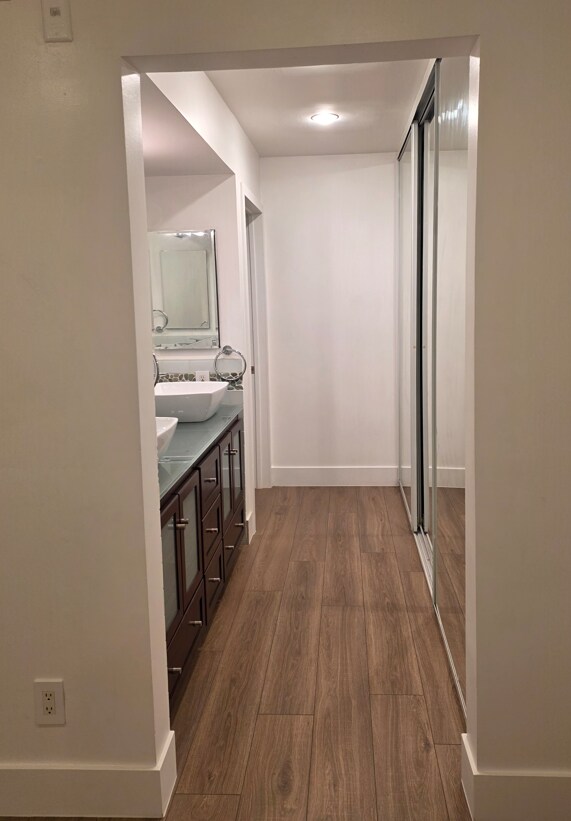 Building Photo - 21500 Burbank Blvd