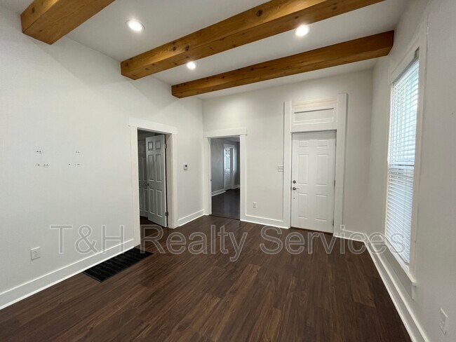 Building Photo - 1413 Terrace Ave