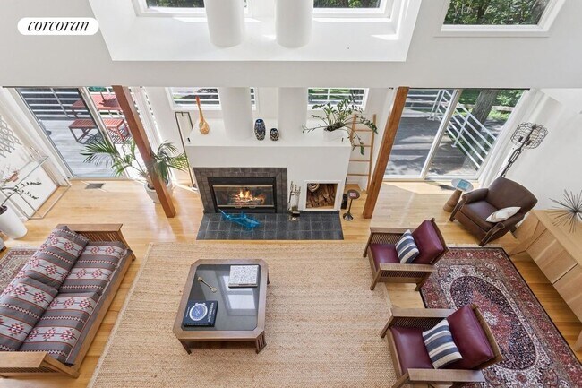 Building Photo - 318 Titicus Rd