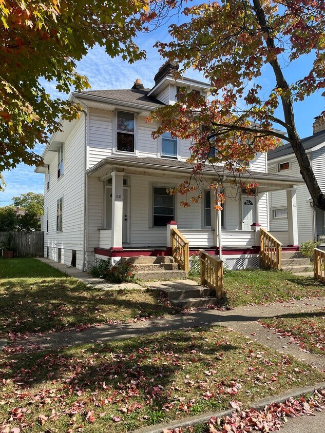 Foto principal - 58-60 N Ogden Ave