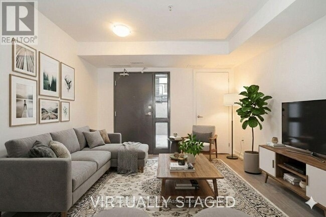 Building Photo - 1650 Victoria Park Ave