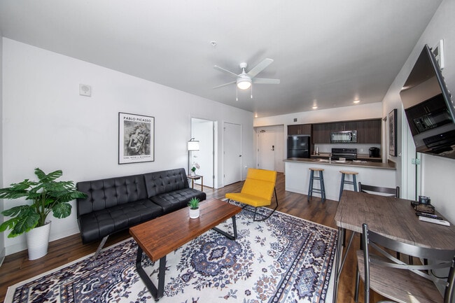 Área de estar - Oliver Station Apartments