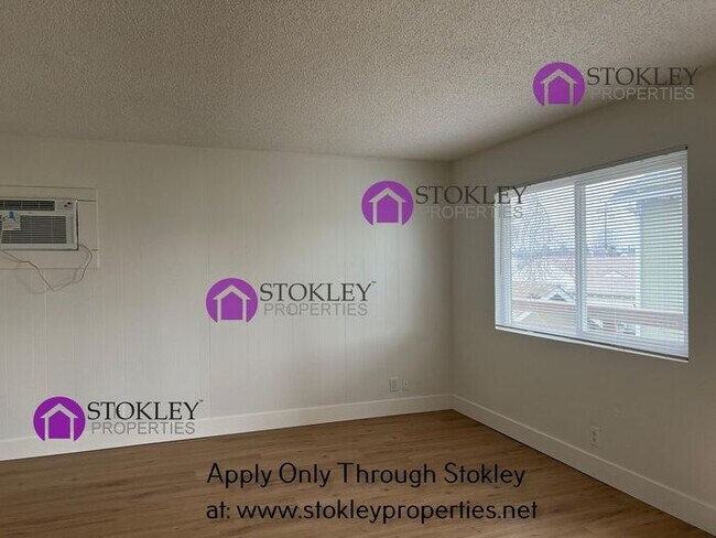 Foto del edificio - 2405 Applegarth Ln