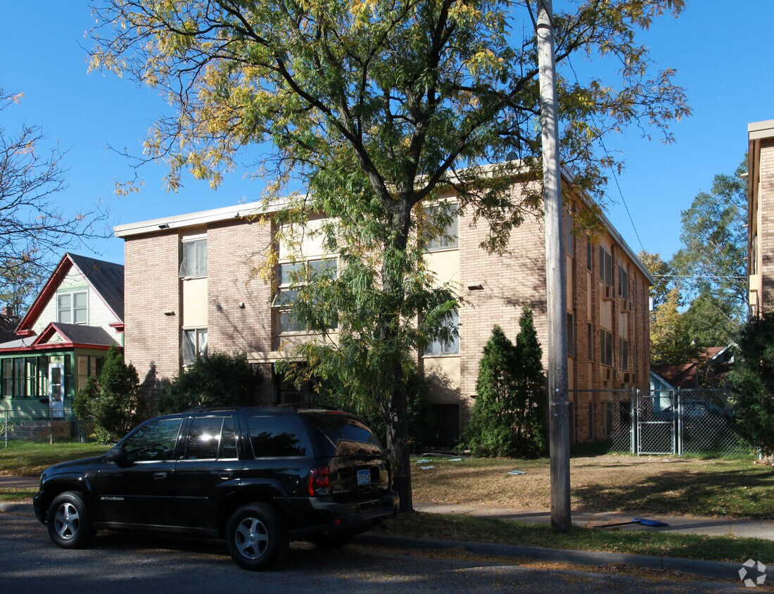 Building Photo - Building #2