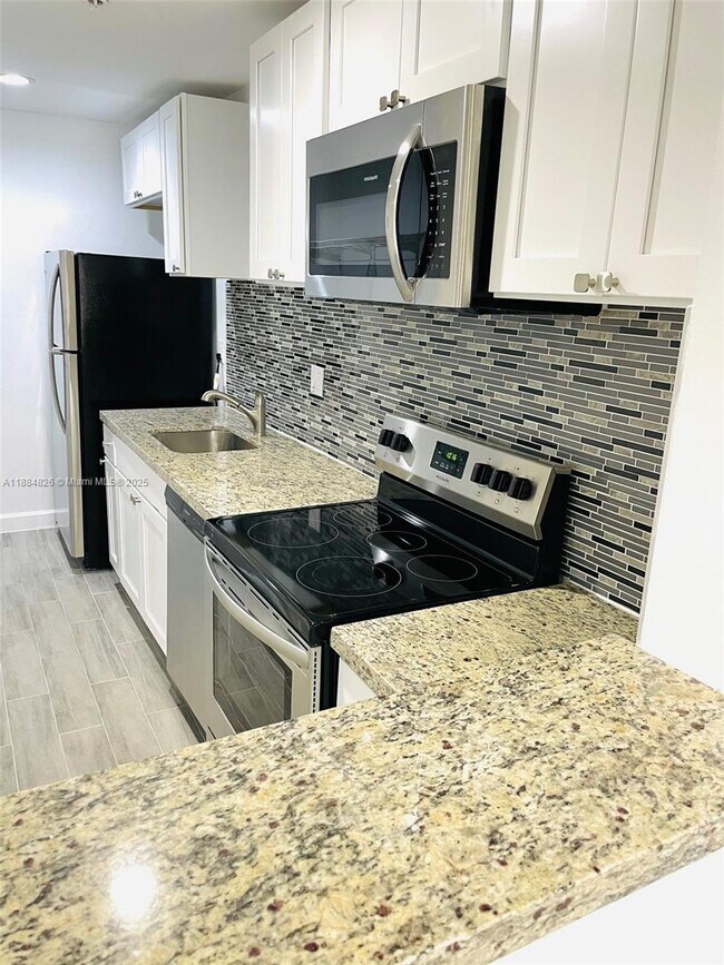 Foto del edificio - 2770 NW 58th Terrace