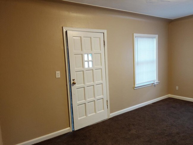 Building Photo - 5923 Drexel