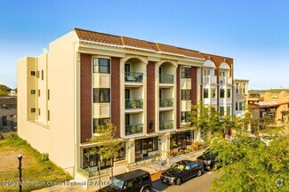 Building Photo - 57-61 Brighton Avenue Unit 401