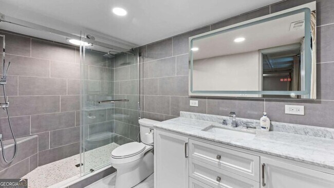 Building Photo - 2676 Cottonwood Dr