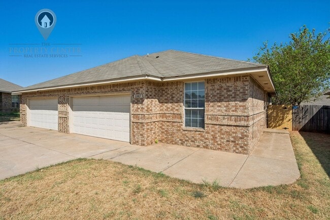 Photo - 11817 SW 14th St House