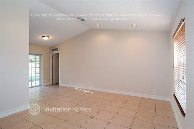 Building Photo - 1371 Denlow Ln