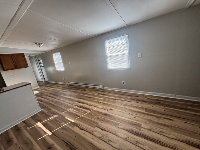 Foto del edificio - 221 Cherry Tree Dr