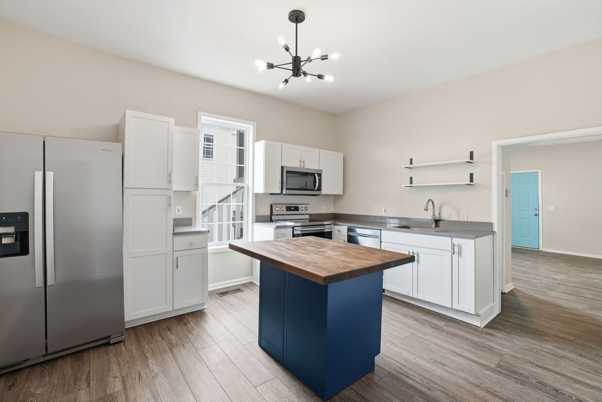 Photo - Welcome to 2009 McCallie Ave! 2 Beds, 2 Baths, Water + Sewer Included in Rent!