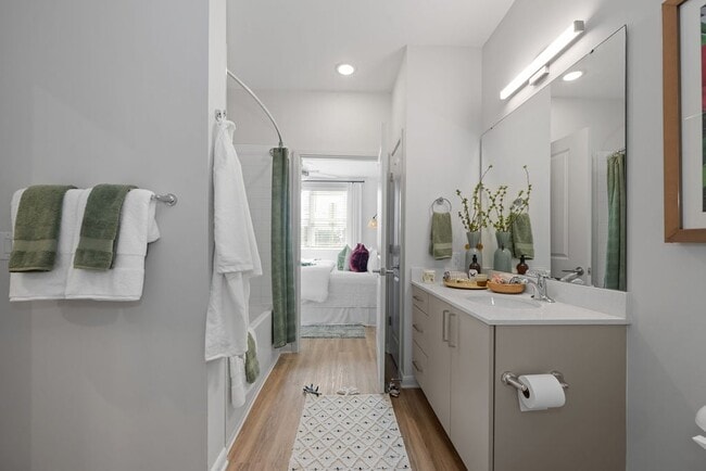 Building Photo - Allora Pines