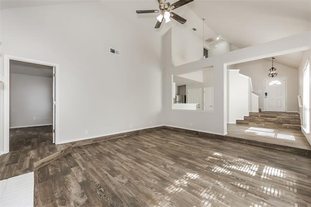Building Photo - 828 Bentree Dr