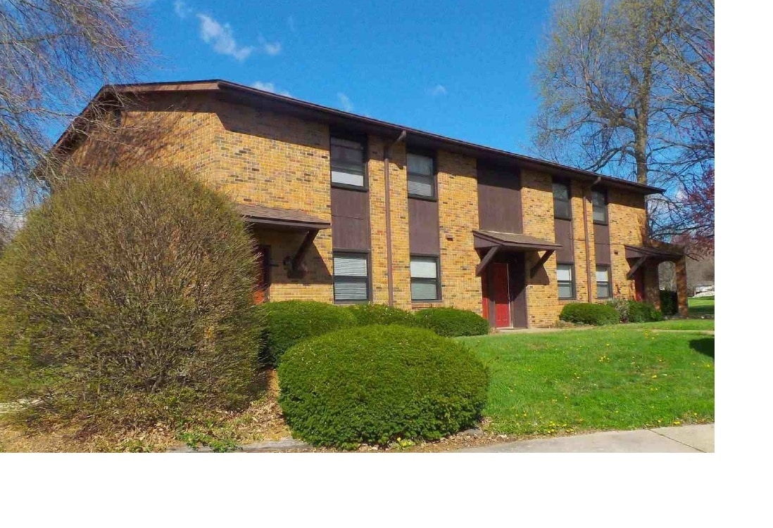 1 S Trace Rd, Glen Carbon, IL 62034 Townhome Rentals in Glen Carbon