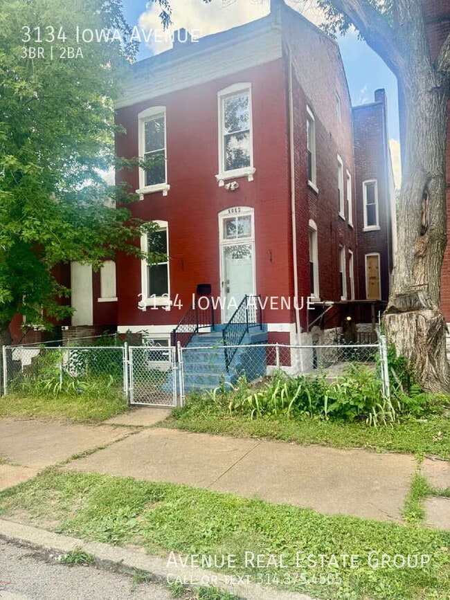 Building Photo - 3134 Iowa Ave