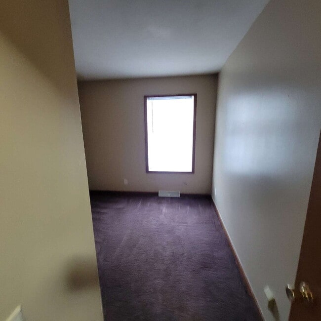 Building Photo - 3BR/2BA House Ready To LEASE!