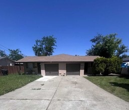 Building Photo - 5011-5013 37th Ave