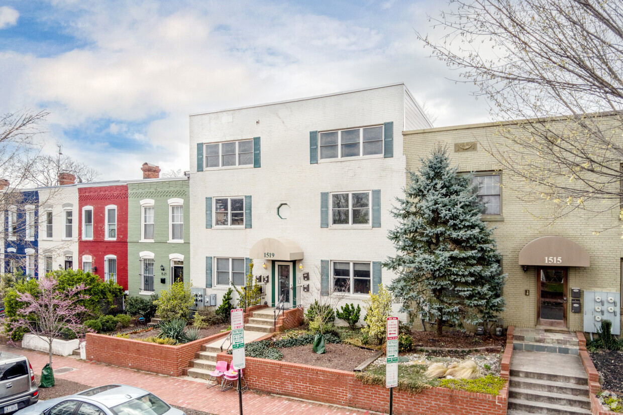 Foto principal - 1519 Constitution Ave NE