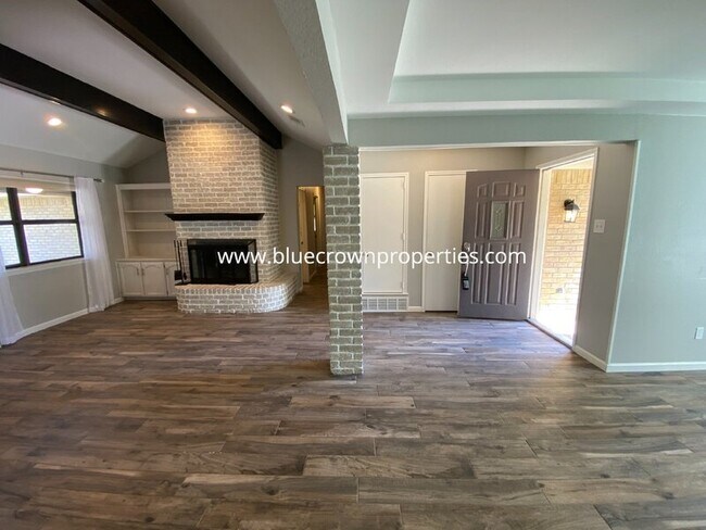 Foto del edificio - 9 Brookfield Ct