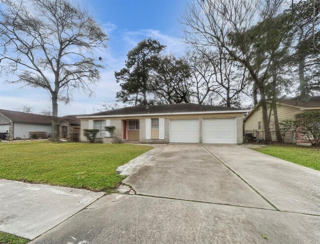 Building Photo - 12307 Swan River Dr