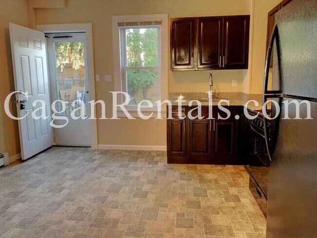 Foto del edificio - Updated 3-bedroom in Trenton!