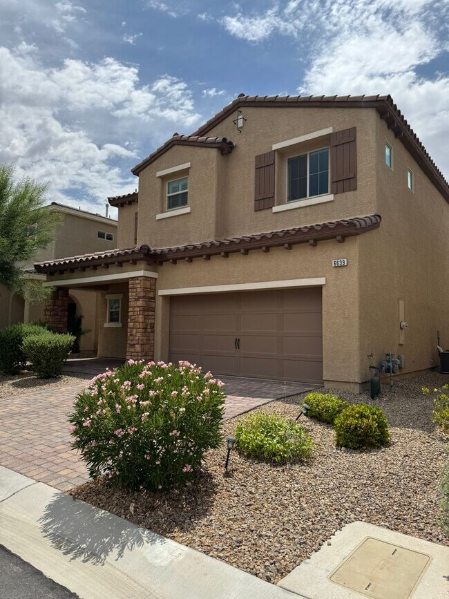 Foto del edificio - Beautiful Southwest Las Vegas Home in Gate...
